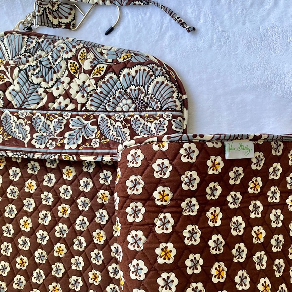 Vera Bradley Travel Garment Bag in the retired pattern known as "Slate Blooms". - Picture 5 of 9